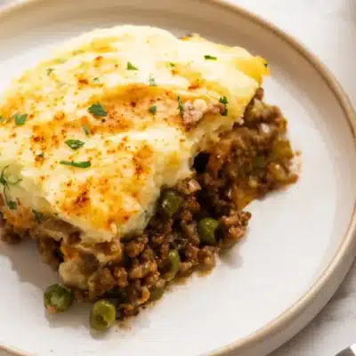 Traditional Irish Shepherd'S Pie Recipe. Celebrate The Rich Culinary Heritage Of Ireland With Our **Traditional Irish Shepherd'S Pie Recipe**. Contrary To Popular Belief, Corned Beef And Cabbage Is Not Traditionally Irish, But Shepherd'S Pie Has Been A Staple In Irish Homes For Generations. This Easy Yet Delicious Recipe Brings All Major Food Groups Together In One Hearty Dish That The Whole Family Will Love. While The British Version Uses Lamb, You Can Customize The Filling To Your Preference—Beef, Turkey, Or Even Vegetarian Options Work Wonderfully. The Dish Features A Rich And Savory Sauce That Pairs Perfectly With Any Choice Of Meat. Whether You Use Fresh Or Leftover Mashed Potatoes, This Shepherd'S Pie Promises To Be A Comforting And Satisfying Meal.