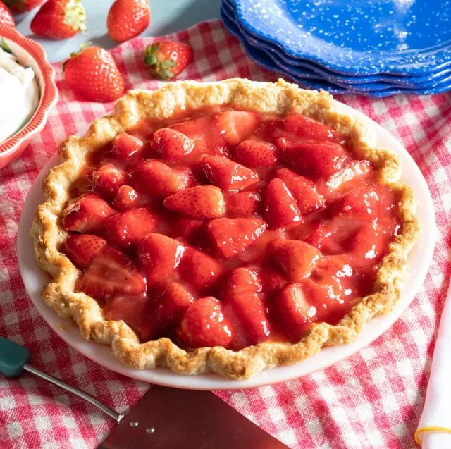 5 Ingredient Strawberry Pie