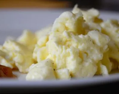 Allrighty Then Scrambled Eggs - Paula Deen