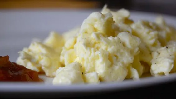 Allrighty Then Scrambled Eggs – Paula Deen