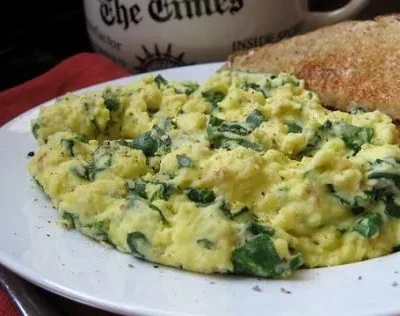 Almost Green Scrambled Eggs With Spinach