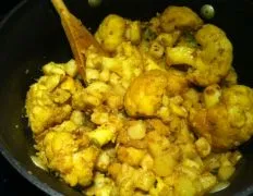 Aloo Gobi – Cauliflower And Potatoes