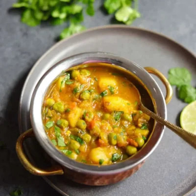 Aloo Matar Ki Sabzi Potato N Peas Curry