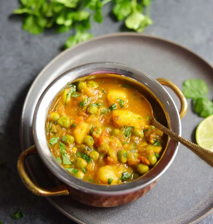 Aloo Matar Ki Sabzi Potato N Peas Curry