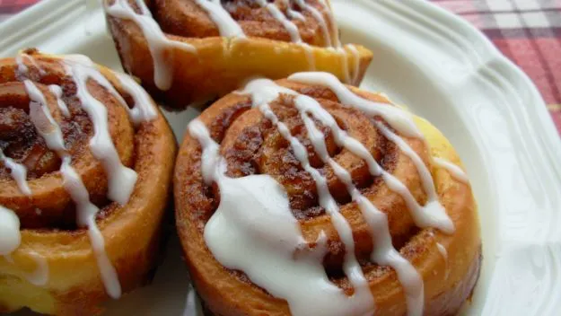 Alton Browns Overnight Cinnamon Rolls