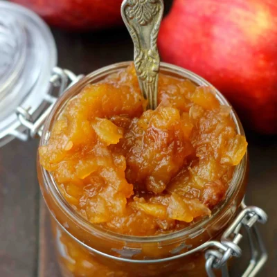 Apple And Raisin Chutney