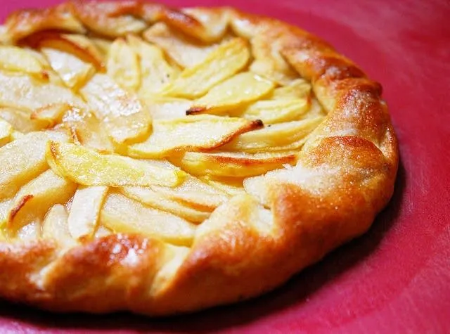 Apple And Rosemary Tart