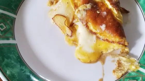 Apple-Brie Omelet