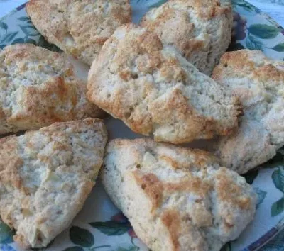 Apple-Ginger Scones