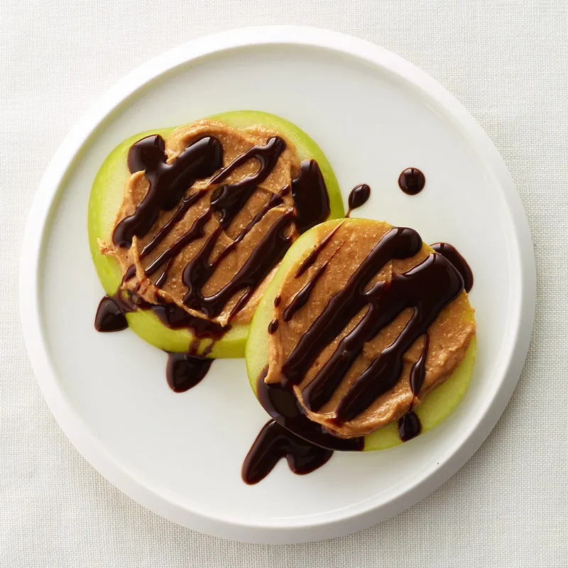 Apples And Peanut Butter Apple Slices