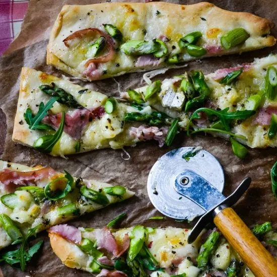 Asparagus, Ham & Brie Pizza