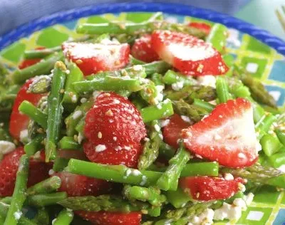 Asparagus Strawberry Salad