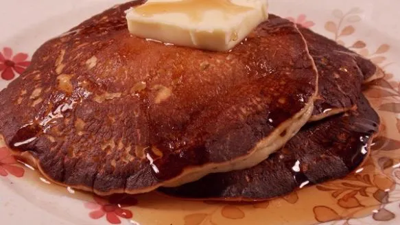 Aunt Helens Buttermilk Pancakes