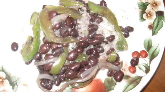 Authentic Cuban Black Beans and Rice Recipe from Victor’s Cafe 52