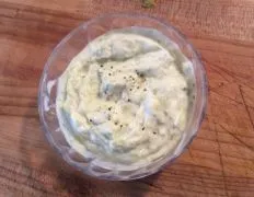 Authentic Greek Tzatziki: Creamy Yogurt and Cucumber Dip Recipe