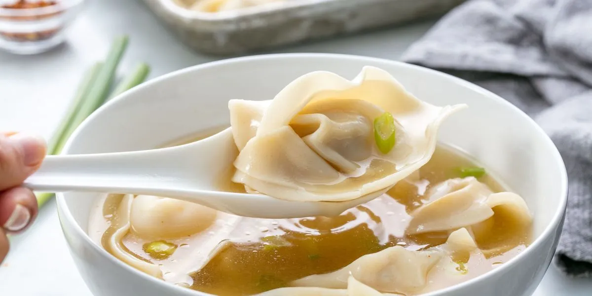 Authentic Homemade Wonton Soup Recipe for Cozy Evenings