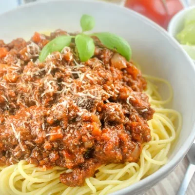 Authentic Olive Garden-Inspired Bolognese Sauce Recipe