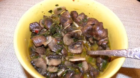 Authentic Spanish-Style Garlic Mushrooms Tapas Recipe