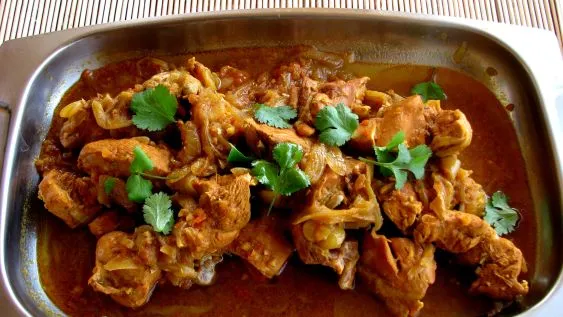 Authentic Sylheti Red Chicken Curry Recipe