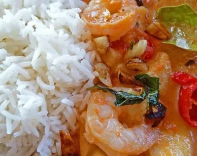 Authentic Thai Pineapple And Prawn Curry (Kaeng Khua) Recipe