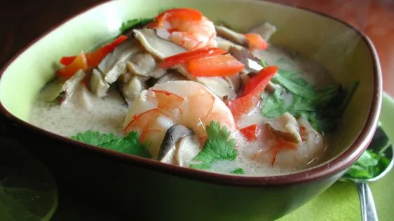 Authentic Thai Spicy Shrimp Soup (Tom Yum Kung) Recipe