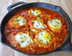 Authentic Tunisian Shakshuka: A Spicy Egg and Tomato Breakfast Delight