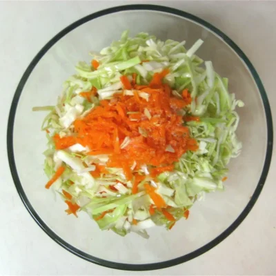 Authentic Turkish Lahana Salatas? Recipe: A Refreshing Cabbage Salad Delight