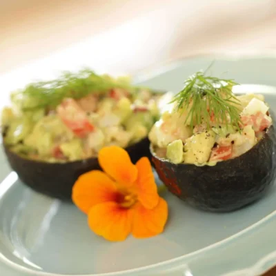 Avocado And Shrimp Tomato Cups