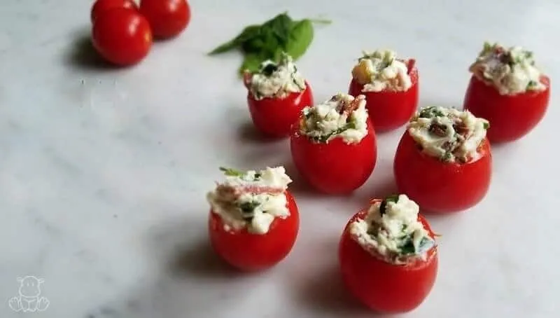 B.L.T. Stuffed Tomatoes