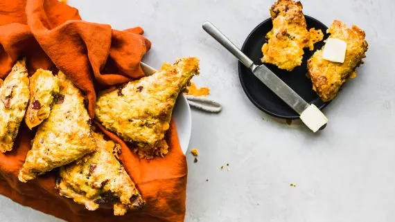 Bacon, Egg And Cheddar Scones