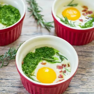 Baked Eggs En Cocotte Italian Style