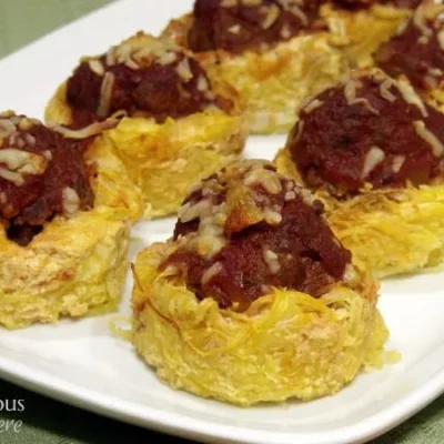 Baked Eggs In Spaghetti Squash Nests