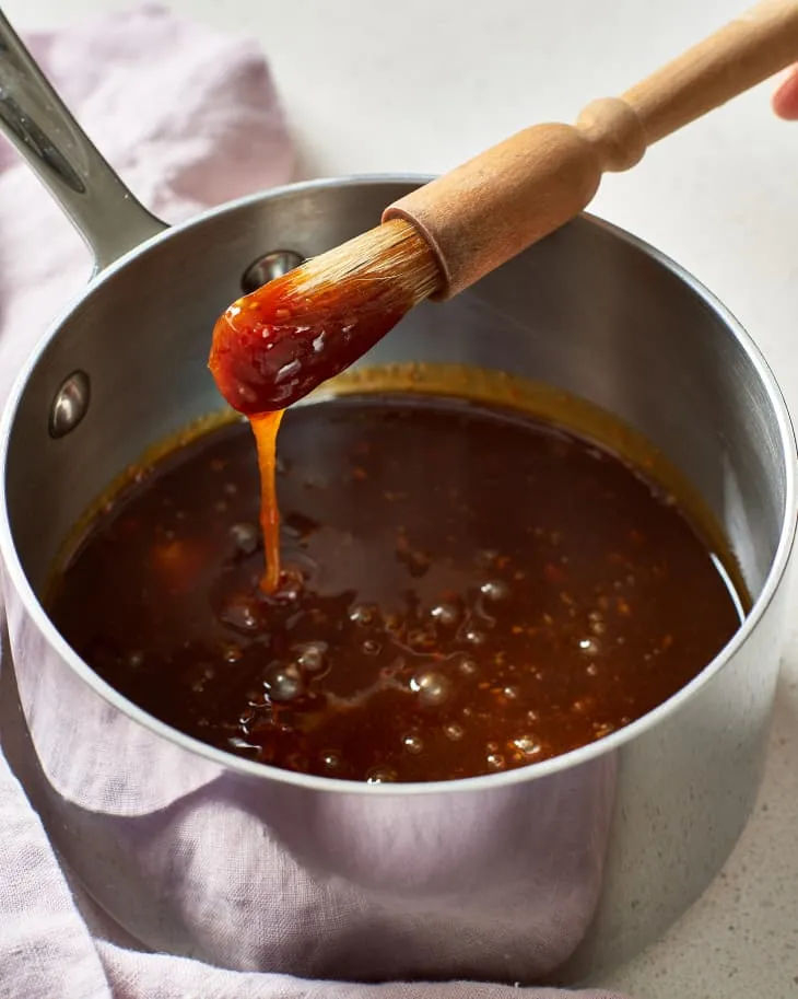 Baked Ham With Brown Sugar Honey Glaze