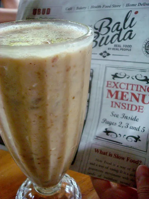 Bali Banana Date Smoothie