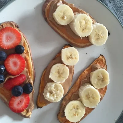 Banana And Peanut Butter Toast