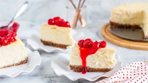 Basic Philly Cheesecake