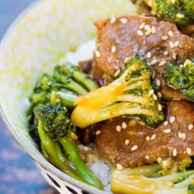 Beef And Broccoli With Garlic Sauce