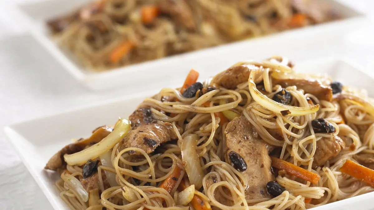 Beef, Black Beans And Rice Noodles With Oyster