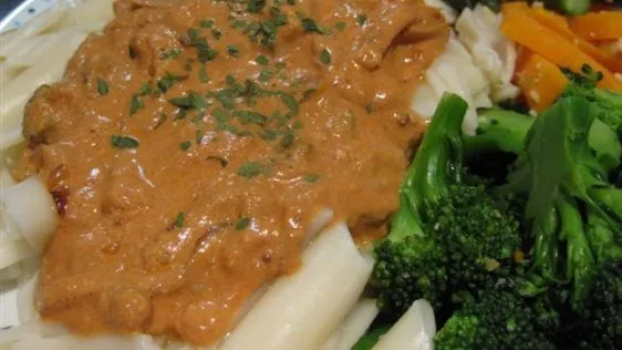 Beef Stroganoff With Tomato Sauce