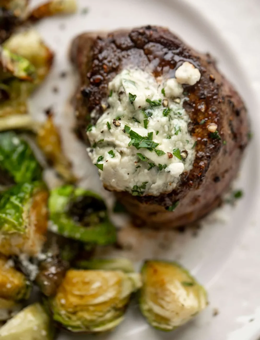 Beef Tenderloin With Blue Cheese