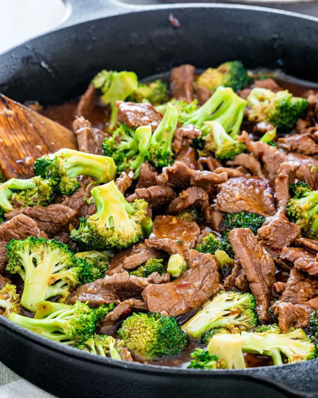 Beef and Broccoli Stir-Fry: A Quick and Healthy Dinner Idea