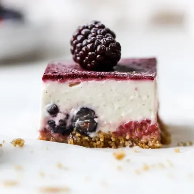 Berry Or Cherry Cheesecake Bars