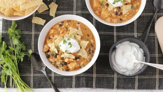 Black And White Bean Chicken Chili