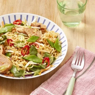 Black Pepper Pork With Ramen Noodles