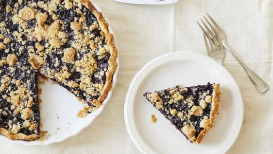 Blueberry Crumb Pie