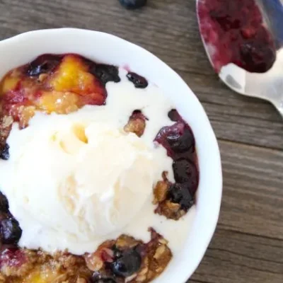 Blueberry Peach Crisp