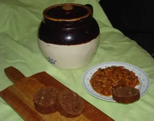 Boston Baked Beans In Bean Pot Durgin Park