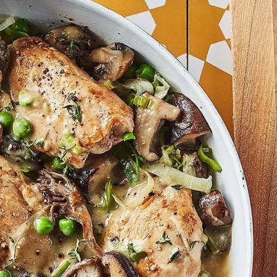 Braised Chicken Thighs With Mushrooms And Leeks