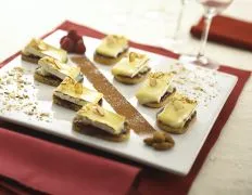 Brie With Pear And Chocolate Wine Sauce