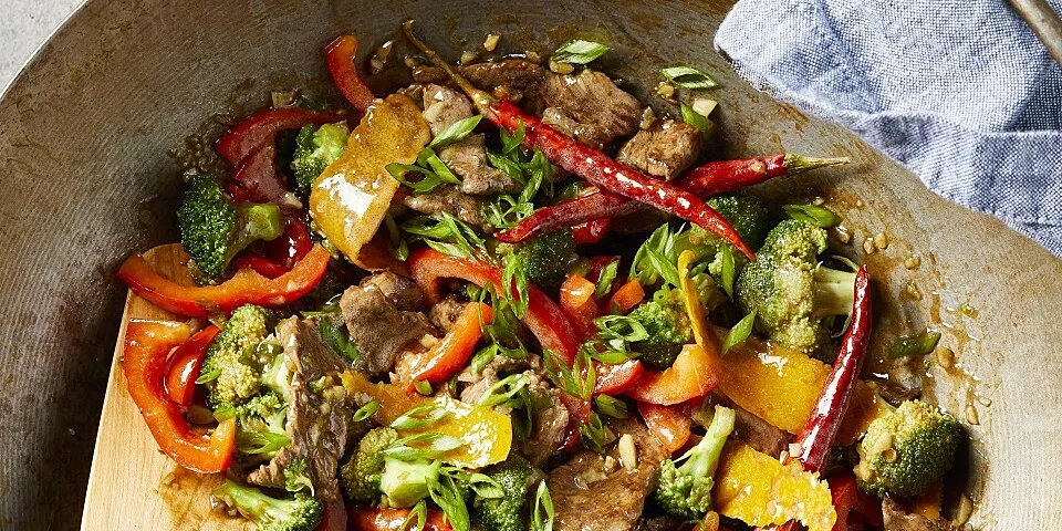 Broccoli Beef With Red Bell Peppers And